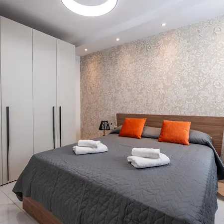 Lejlighed Brand New Luxurious Seafront With View - Prime Location