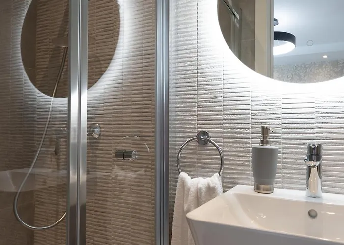 Brand New Luxurious Seafront With View - Prime Location