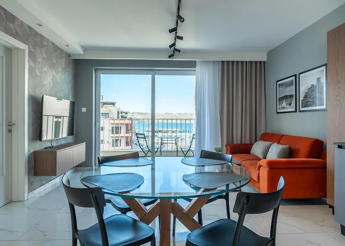 Brand New Luxurious Seafront With View - Prime Location St Paul's Bay