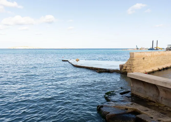 Brand New Luxurious Seafront With View - Prime Location * St Paul's Bay