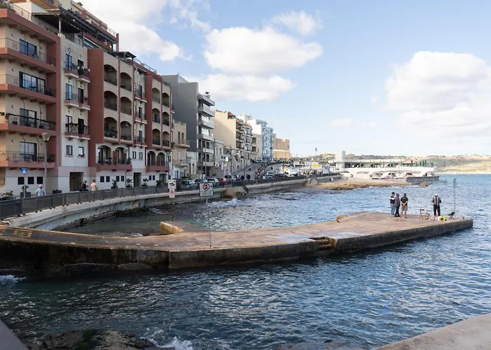 Apartament Brand New Luxurious Seafront With View - Prime Location St Paul's Bay