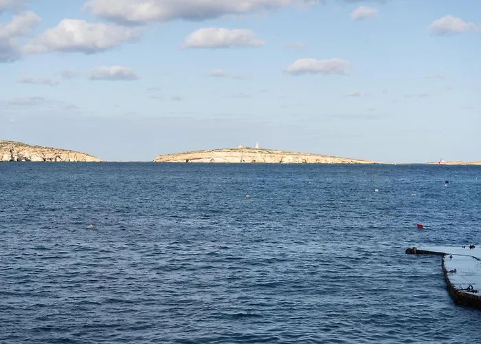 Brand New Luxurious Seafront With View - Prime Location St Paul's Bay