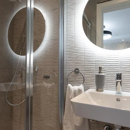 Brand New Luxurious Seafront With View - Prime Location